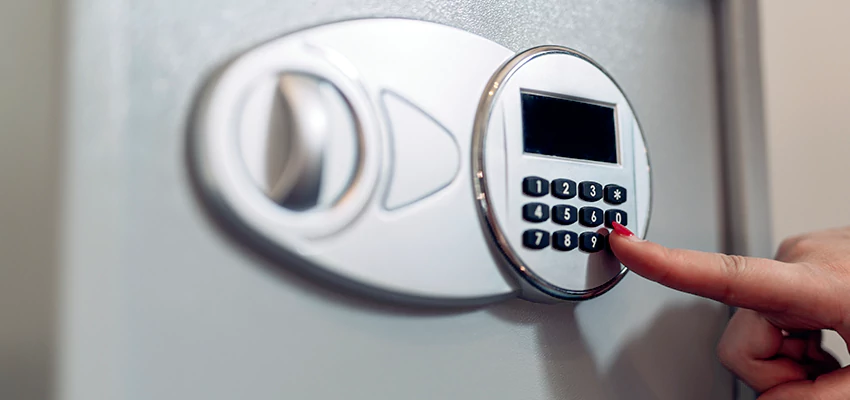 Jewelry Safe Cracking in Oak Lawn, Illinois