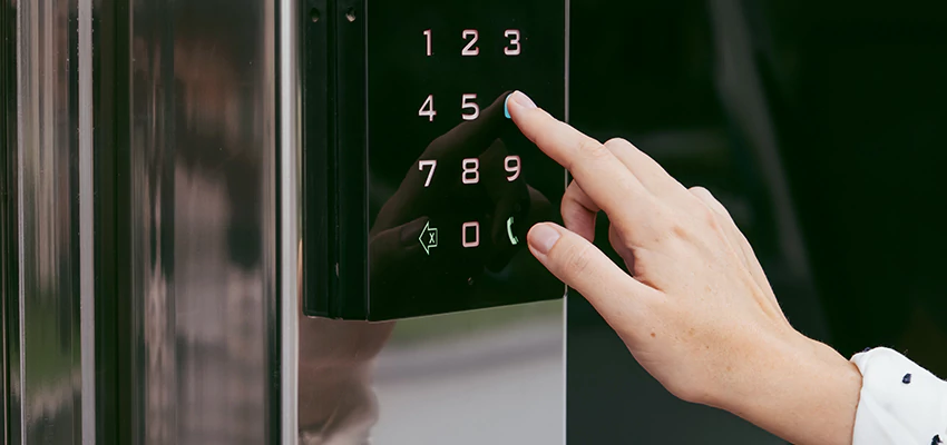 Property Management Locksmith For Lock Installation in Oak Lawn, IL