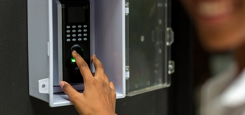 Eye Scan Biometric Entry Systems Maintenance in Oak Lawn, Illinois