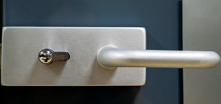 Change Patio Door Locks in Oak Lawn, Illinois